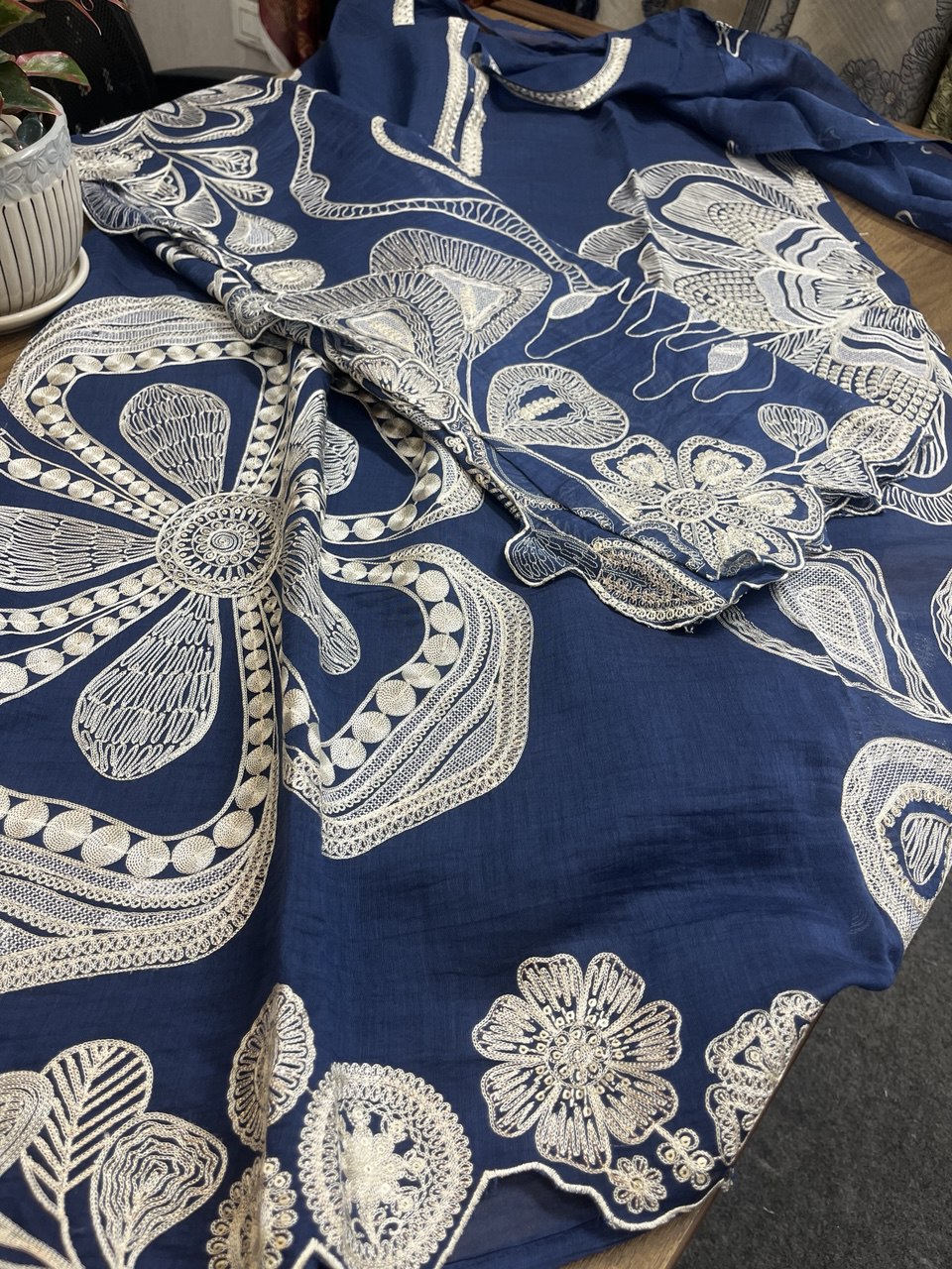 Pure Banarasi Mul Chanderi Suit with Aari Embroidery - KAANTAMM