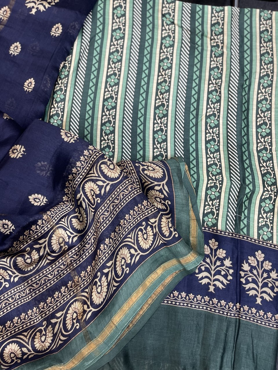 Pure Maheshwari Silk Unstitched Suit Mehandi Green with Printed Dupatta - KAANTAMM