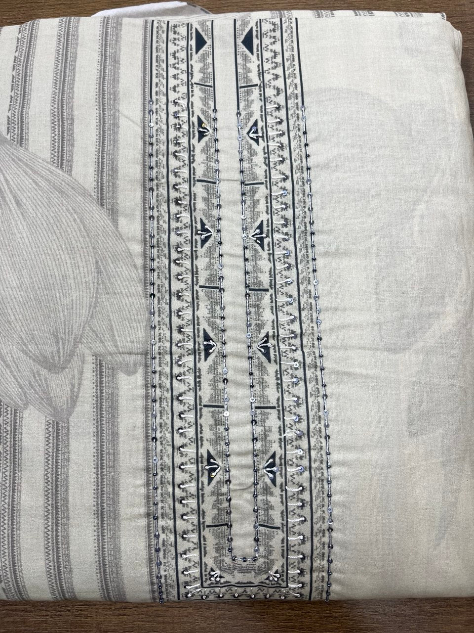 Cotton Lawn Printed 3PC Suit with Hand Embroidery - KAANTAMM
